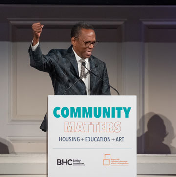 Alvin Hall emceed the 2018 gala honoring Hillary Clinton and Margaret Anadu.